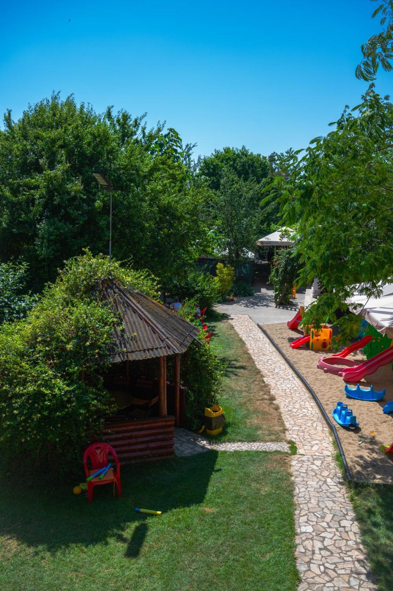 Casa La Dinamo Hotell Două Mai Eksteriør bilde